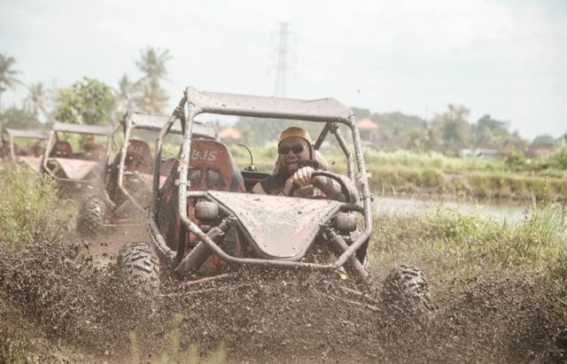 Convoy beside the rice fields